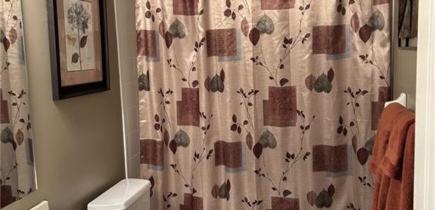 1306 NW 74TH Place, Kansas City, MO 64118
