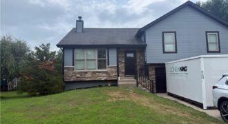10307 NW 85th Court, Kansas City, MO 64153