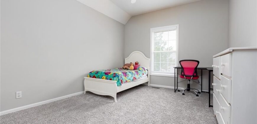 9918 N Highland Place, Kansas City, MO 64155