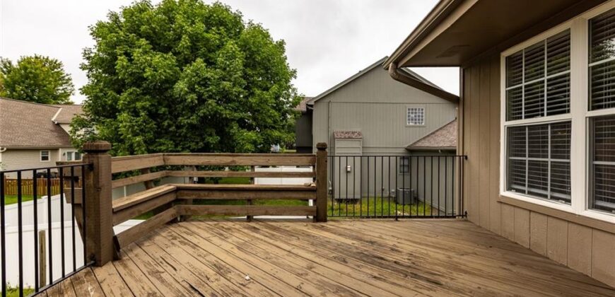 9918 N Highland Place, Kansas City, MO 64155