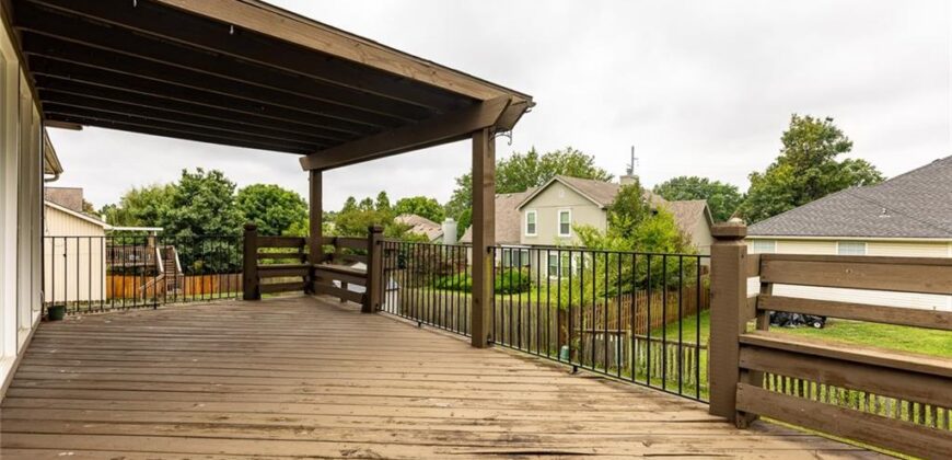 9918 N Highland Place, Kansas City, MO 64155