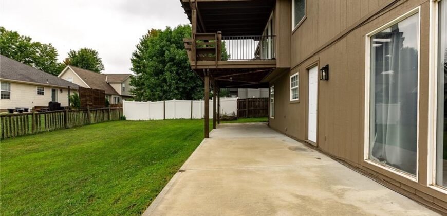 9918 N Highland Place, Kansas City, MO 64155