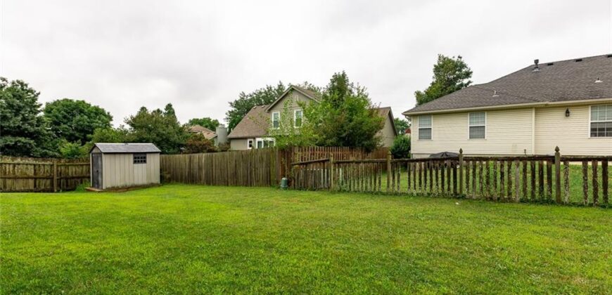9918 N Highland Place, Kansas City, MO 64155