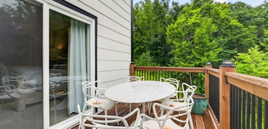 8395 NW Baker Circle, Kansas City, MO 64153