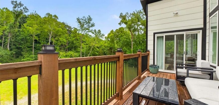 8395 NW Baker Circle, Kansas City, MO 64153