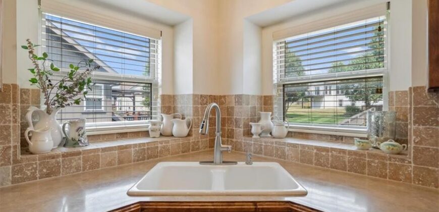 1511 Honeysuckle Drive, Liberty, MO 64068