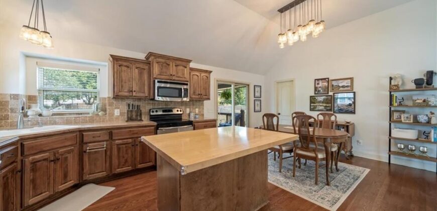 1511 Honeysuckle Drive, Liberty, MO 64068