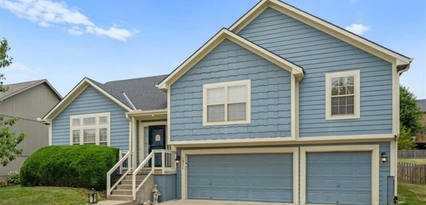 1511 Honeysuckle Drive, Liberty, MO 64068