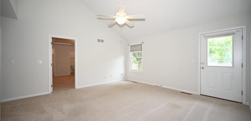 14 Sandi Circle, Dearborn, MO 64439