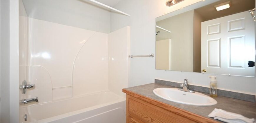 14 Sandi Circle, Dearborn, MO 64439
