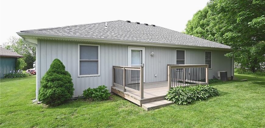 14 Sandi Circle, Dearborn, MO 64439