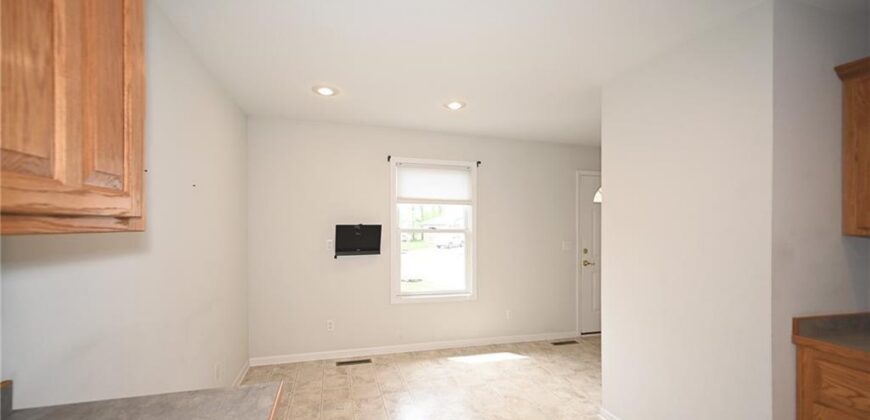 14 Sandi Circle, Dearborn, MO 64439