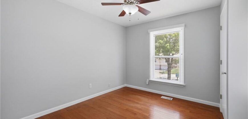 7832 N GARFIELD Avenue, Kansas City, MO 64118