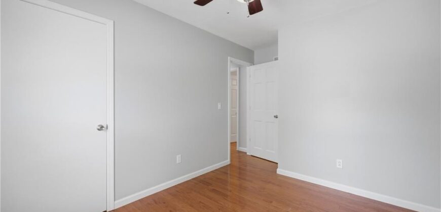 7832 N GARFIELD Avenue, Kansas City, MO 64118