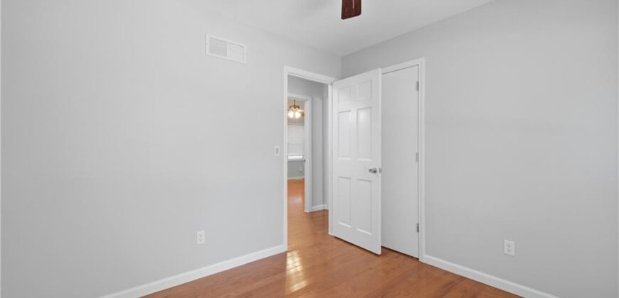 7832 N GARFIELD Avenue, Kansas City, MO 64118