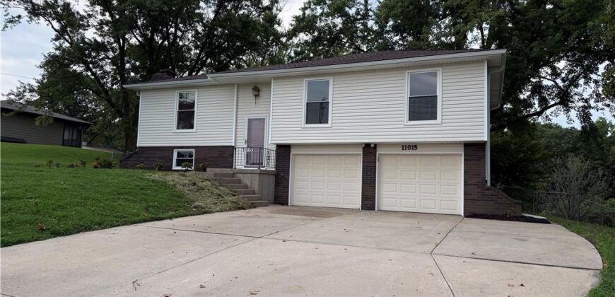 11015 Crooked Road, Kansas City, MO 64152