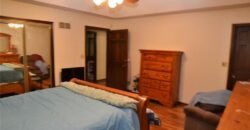 8001 N Lydia Avenue, Kansas City, MO 64118