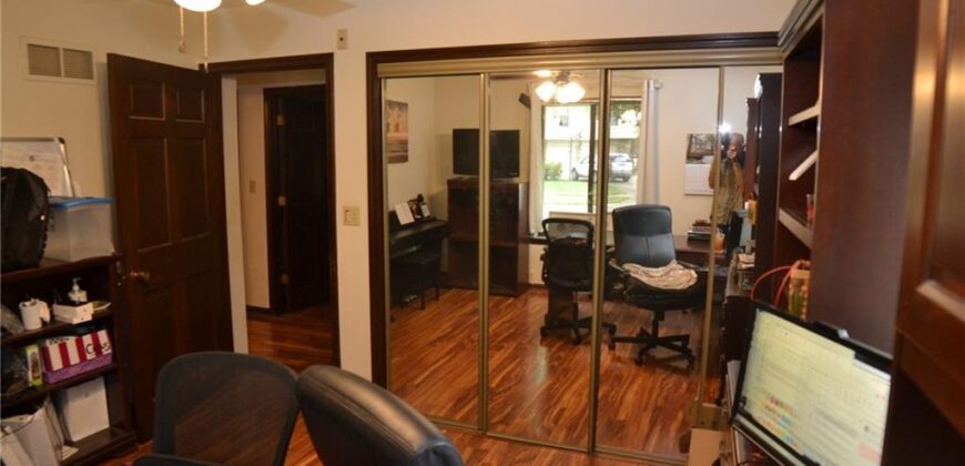 8001 N Lydia Avenue, Kansas City, MO 64118