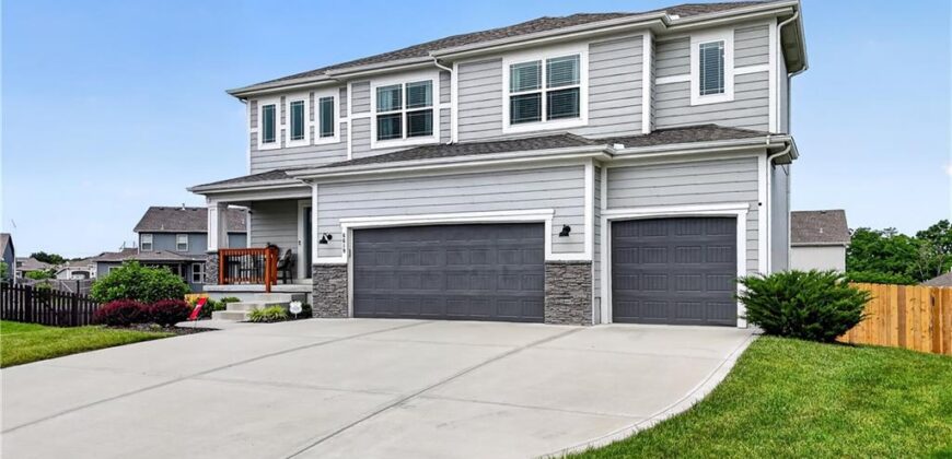 6619 NW 105th Court, Kansas City, MO 64154