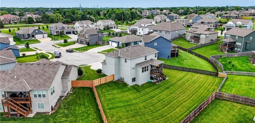 6619 NW 105th Court, Kansas City, MO 64154
