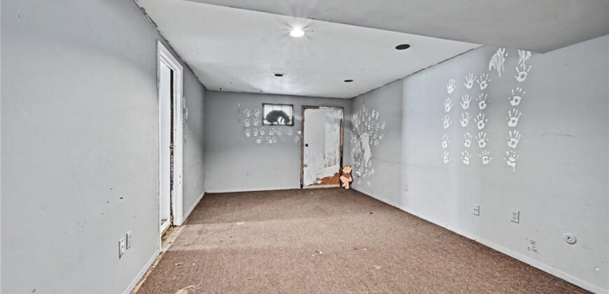 8026 NE 50th Street, Kansas City, MO 64119