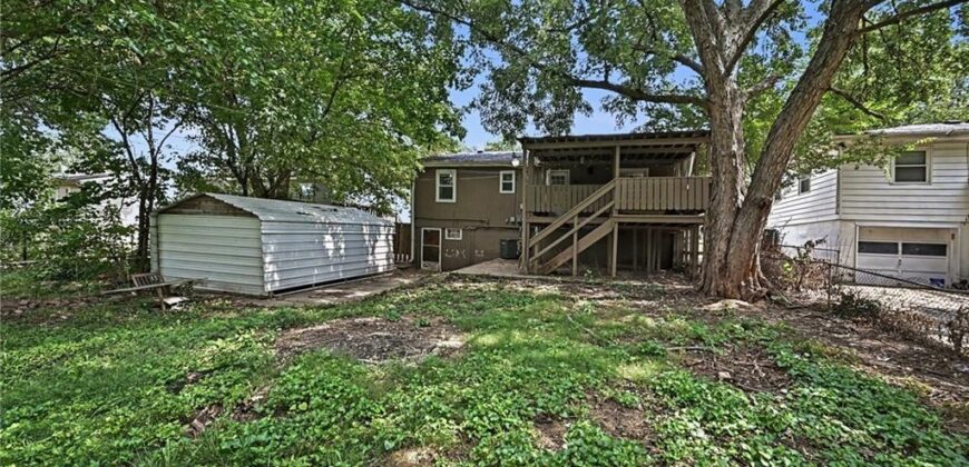 8026 NE 50th Street, Kansas City, MO 64119
