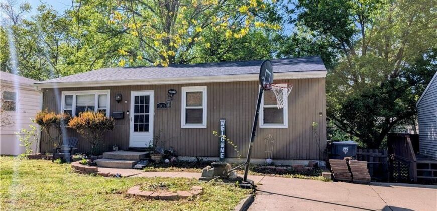 8026 NE 50th Street, Kansas City, MO 64119