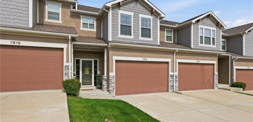 7374 Griffey Street, Parkville, MO 64152