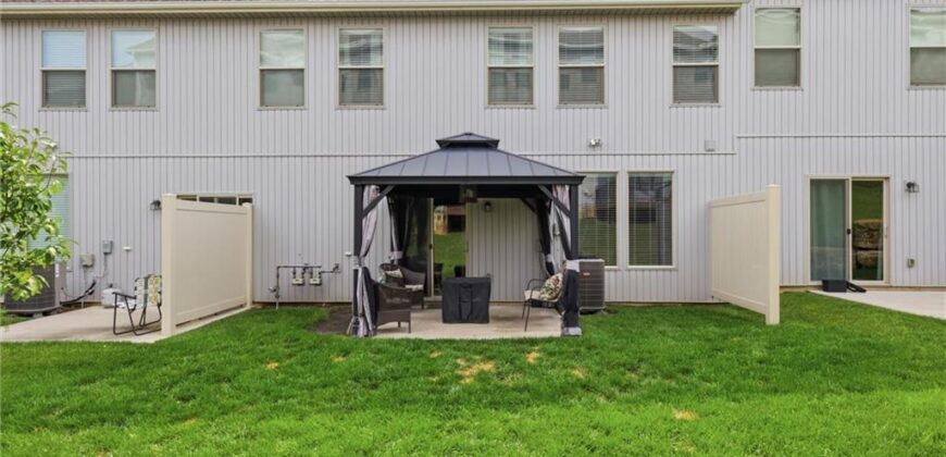 7374 Griffey Street, Parkville, MO 64152