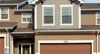 7374 Griffey Street, Parkville, MO 64152