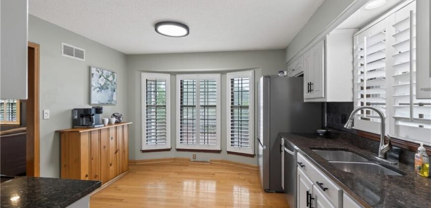 1704 NE 69th Terrace, Gladstone, MO 64118