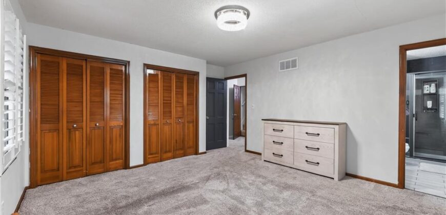 1704 NE 69th Terrace, Gladstone, MO 64118