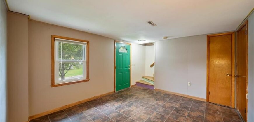 127 Collette Street, Excelsior Springs, MO 64024
