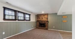 5524 NW Raintree Drive, Kansas City, MO 64152