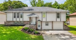 5524 NW Raintree Drive, Kansas City, MO 64152