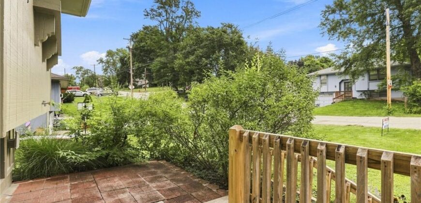 3704 N Woodland Avenue, Kansas City, MO 64116