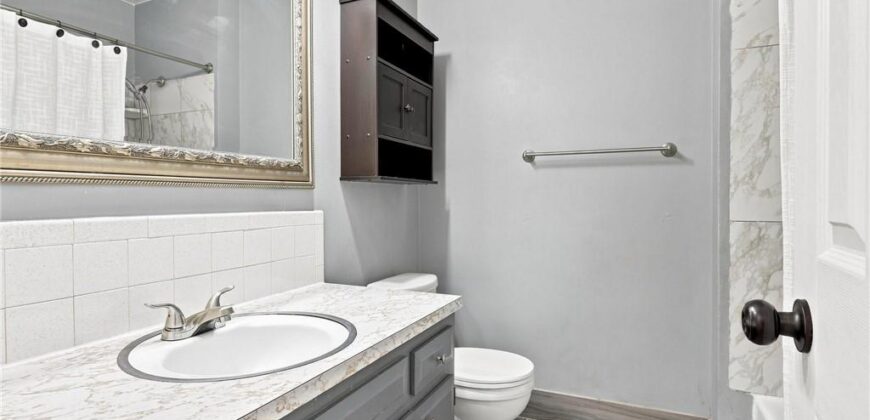 3704 N Woodland Avenue, Kansas City, MO 64116