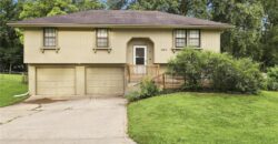 3704 N Woodland Avenue, Kansas City, MO 64116