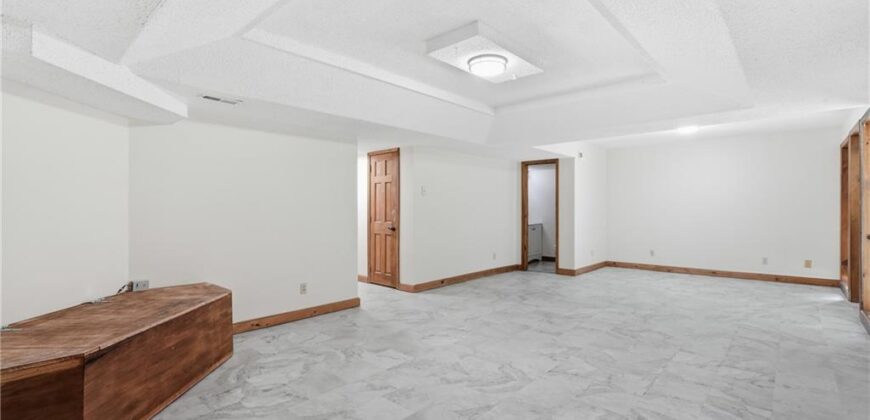 1366 Wildbriar Drive, Liberty, MO 64068