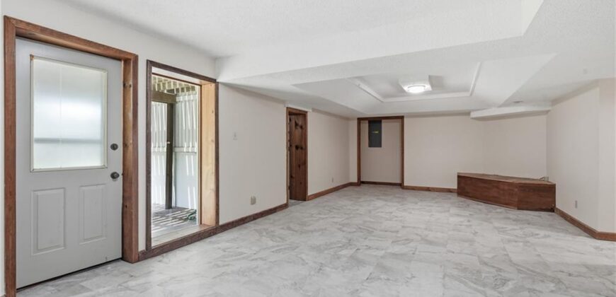 1366 Wildbriar Drive, Liberty, MO 64068
