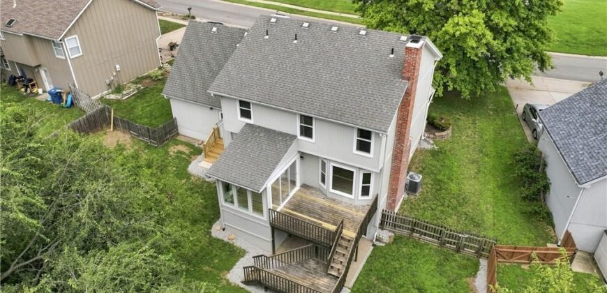 1366 Wildbriar Drive, Liberty, MO 64068