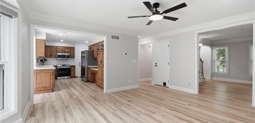 1366 Wildbriar Drive, Liberty, MO 64068
