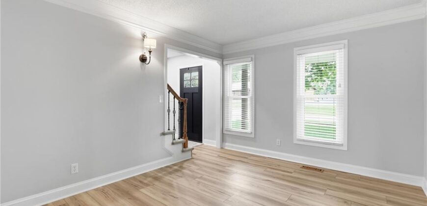 1366 Wildbriar Drive, Liberty, MO 64068