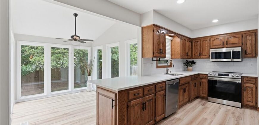 1366 Wildbriar Drive, Liberty, MO 64068