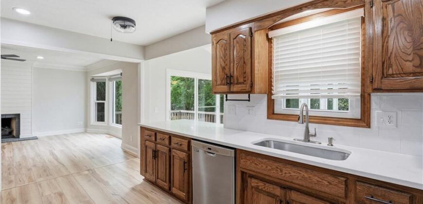 1366 Wildbriar Drive, Liberty, MO 64068