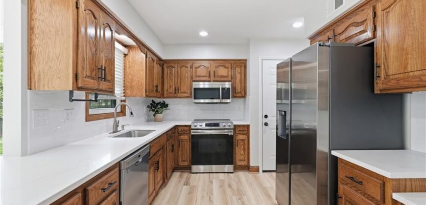 1366 Wildbriar Drive, Liberty, MO 64068