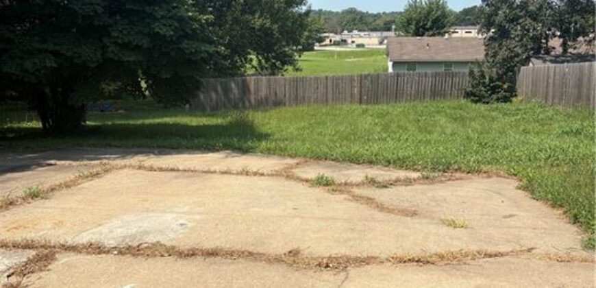 4546 Kelsey Road, Kansas City, MO 64116