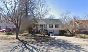 8016 N Garfield Avenue, Kansas City, MO 64118