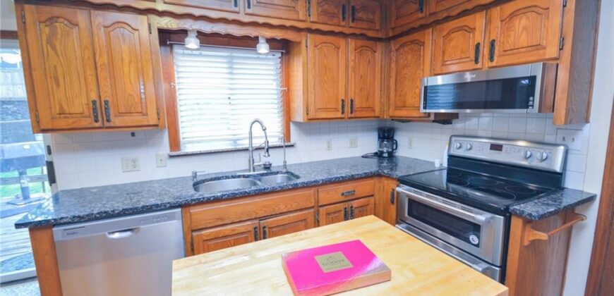 5238 N Wayne Avenue, Kansas City, MO 64118