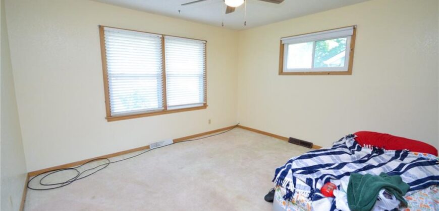 5238 N Wayne Avenue, Kansas City, MO 64118